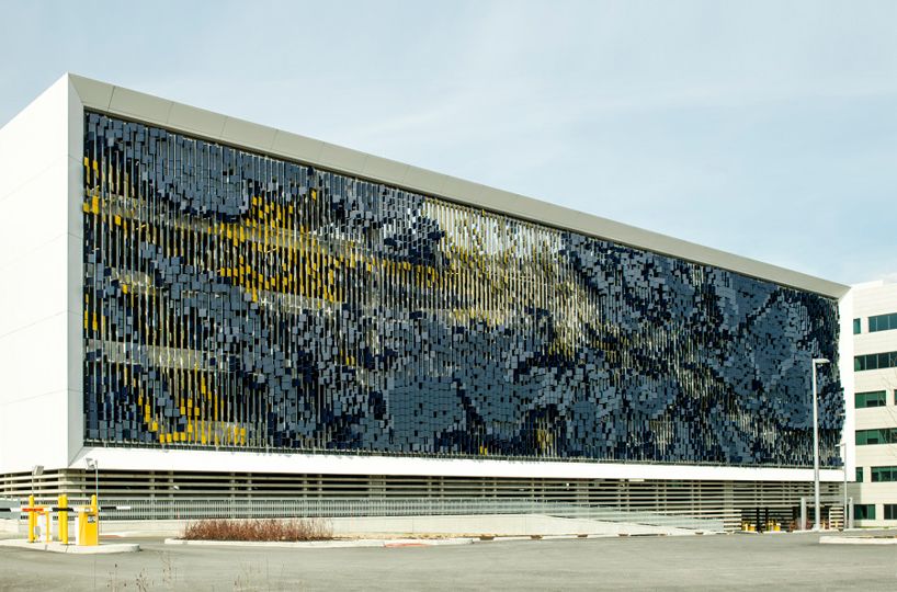 Dynamic facade Eskenazi Hospital in Indianapolis Design